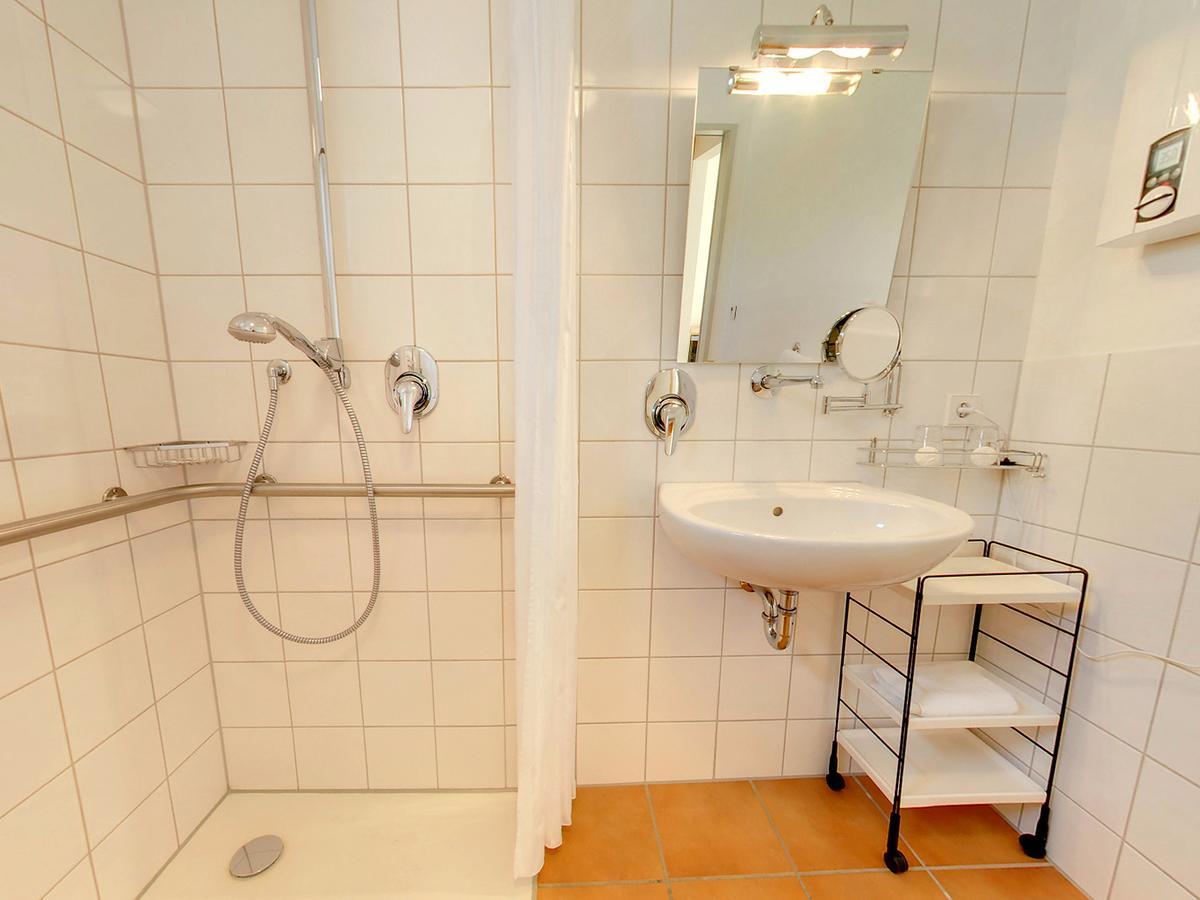 Seminarhotel In Der Manfred-Sauer-Stiftung Lobbach Bilik gambar