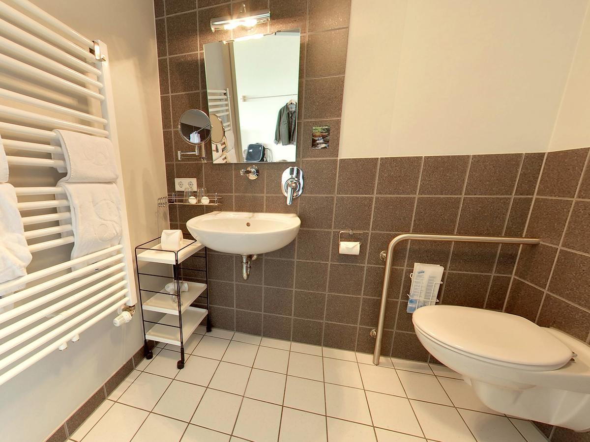 Seminarhotel In Der Manfred-Sauer-Stiftung Lobbach Bilik gambar